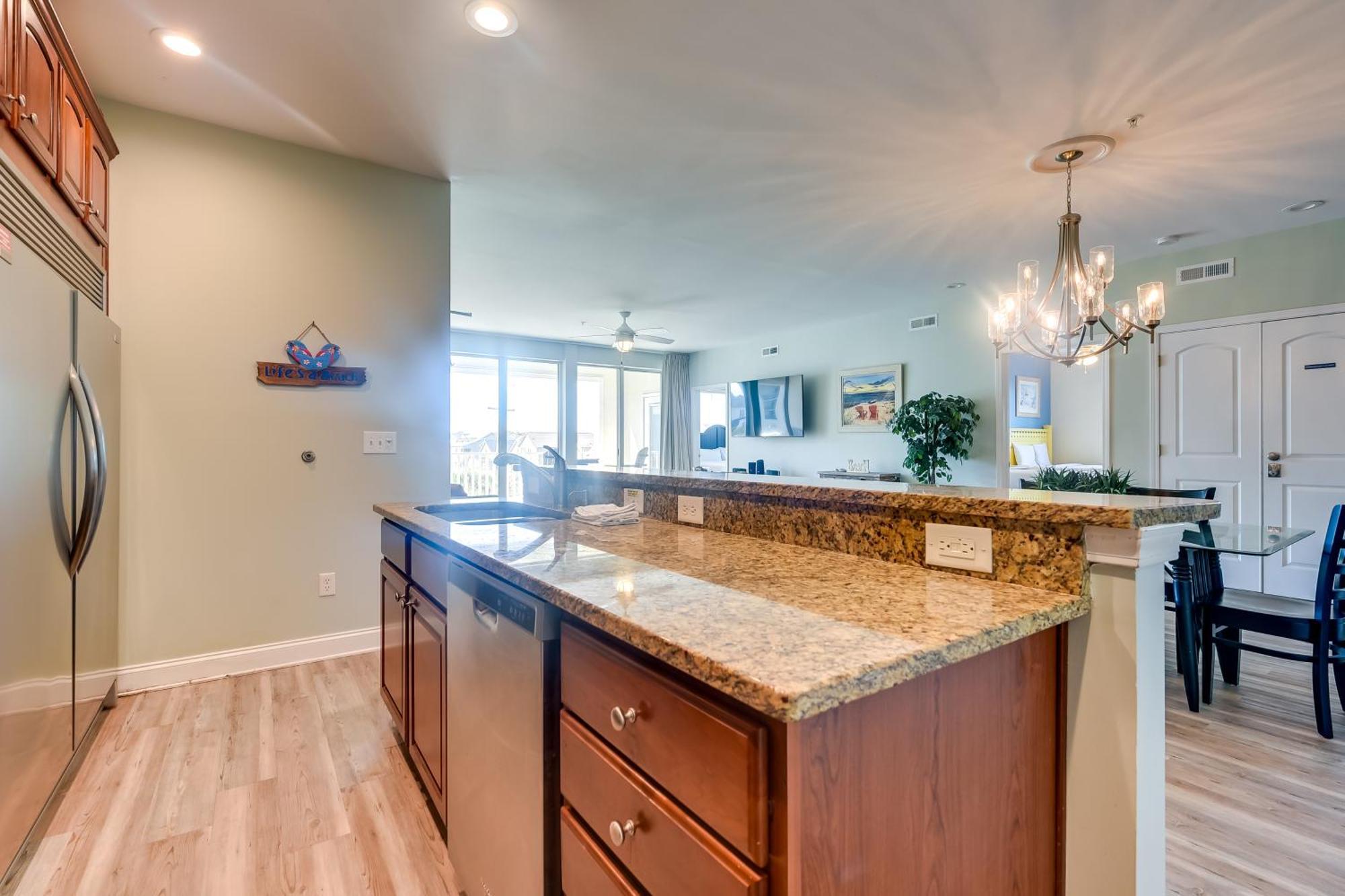 Roomy North Myrtle Beach Condo, Walk To Beach Ngoại thất bức ảnh